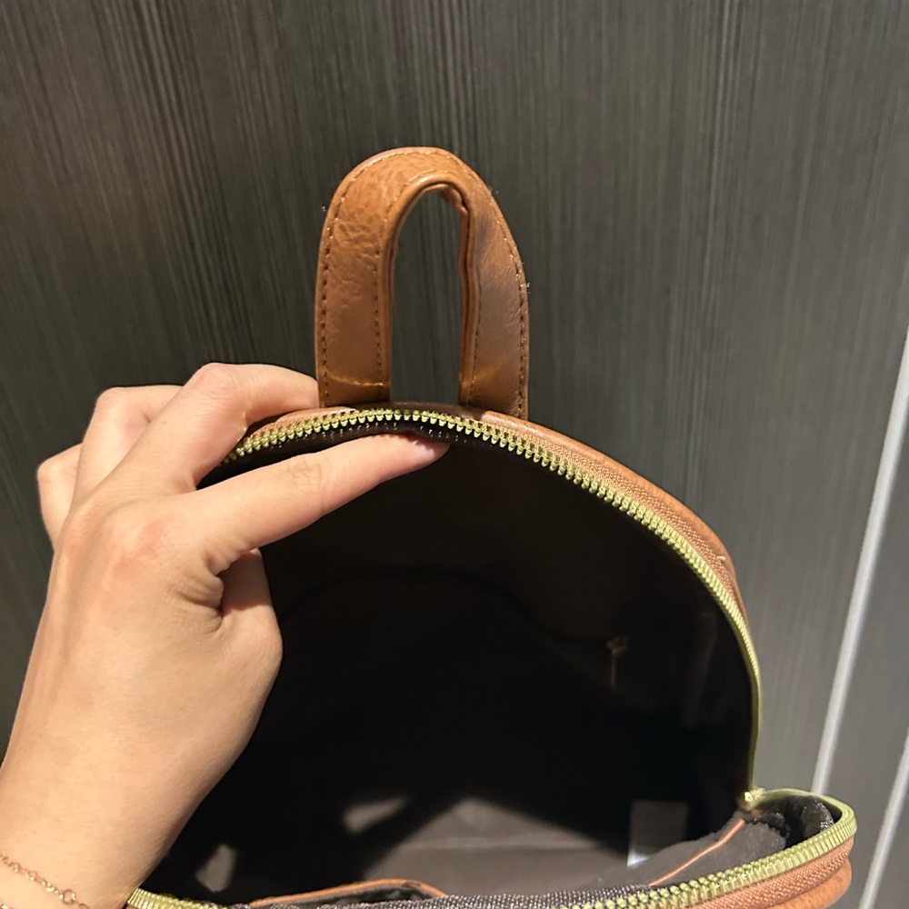 Leather Backpack - Picture 3 of 3